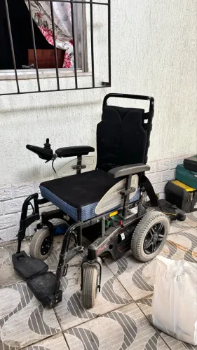 Vendo cadeira Ottobock B400