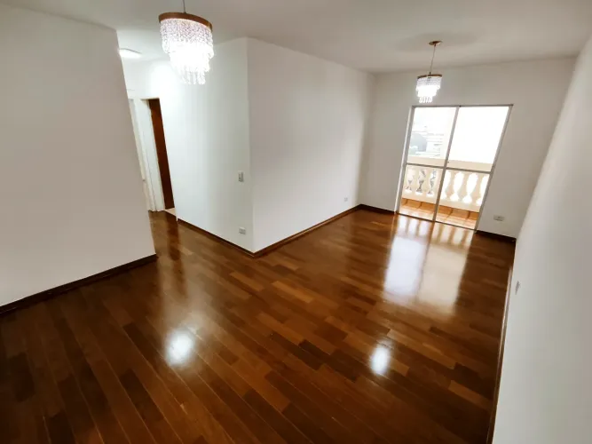 Apartamento com 80m2, 2 Quartos, 1 Suíte, Varanda, Armários, 1 Vaga Coberta, Condominio Vi