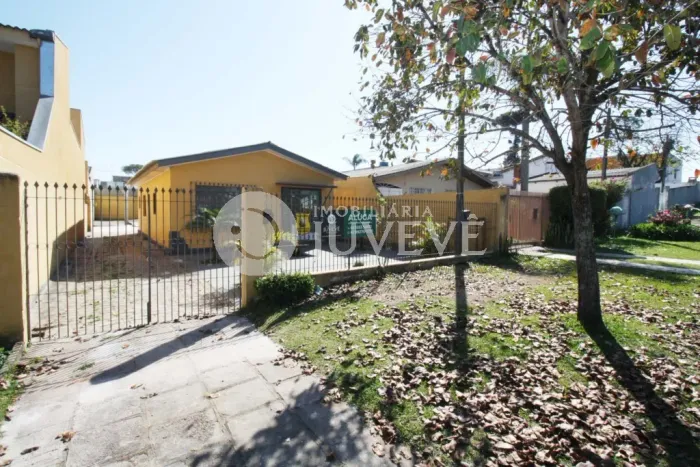IMOBILIÁRIA JUVEVÊ ALUGA CASA RESIDENCIAL SANTA QUITERIA TERRENO 2 CASAS PRX AV.ARTHUR BER