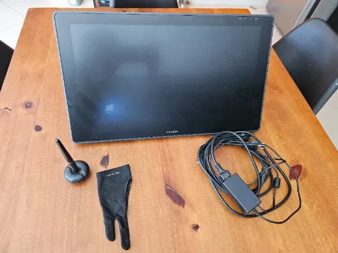 Mesa Digitalizadora Huion Kamvas Plus 22", Tela Full HD, Caneta PenTech 3.0, 8192 Níveis