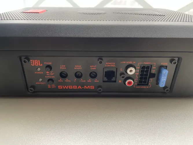 Subwoofer JBL SW68A-MS Excelente estado