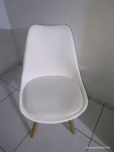 Cadeira Charles eames