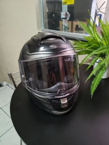 Capacete LS2 Vector Exo - Cor Camaleão Cinza e Preto Tamanho S/P