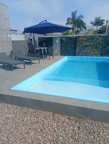 Aconchegante Casa com Piscina em Itapoá * PACOTE DISPONÍVEL PARA O CARNAVAL