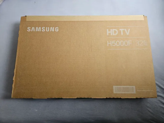 Smart Tv Samsung 32" lacrada