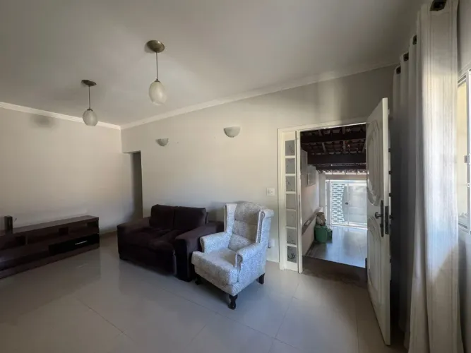 Casa para Venda em Sorocaba, Vila Hortência, 2 dormitórios, 1 suíte, 3 banheiros, 2 vagas