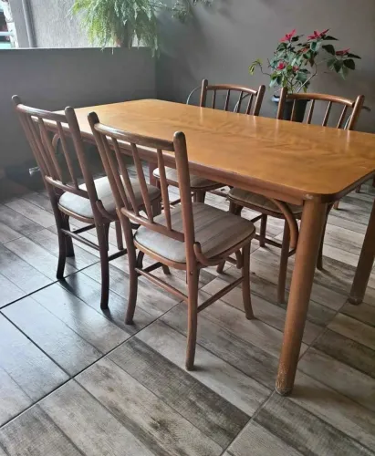 Mesa de jantar linda