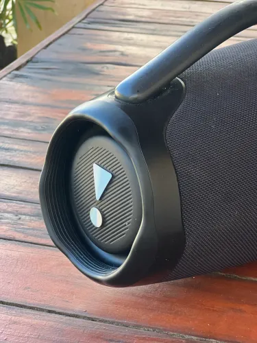 JBL Boombox 3 um ano de uso