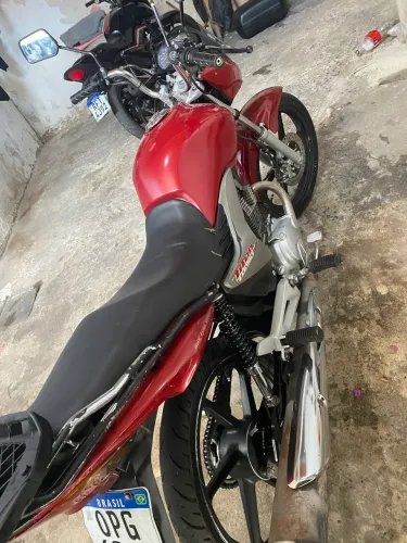 Titan 150