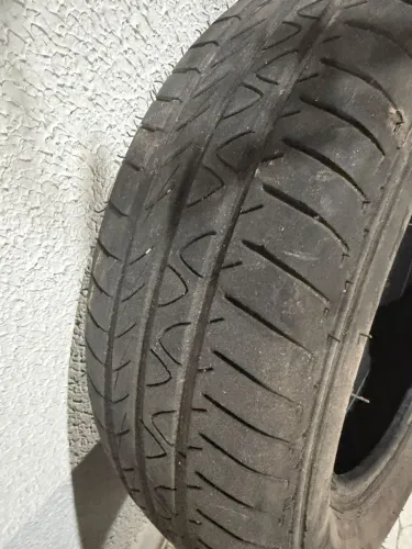 Vendo 2 pneus novos - 185/65/R15