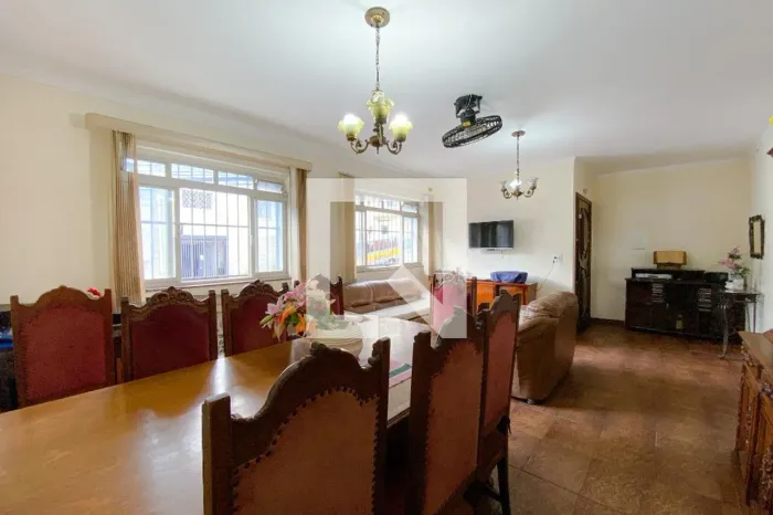 Casa à Venda - Vila Pompéia, 2 Quartos, 138 m2
