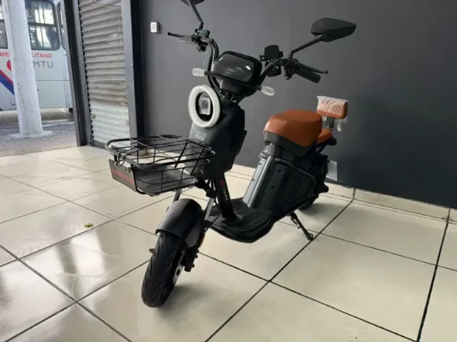 SCOOTER ELETRICA DUOS E-TREK 1000W