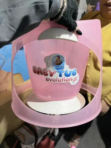 O furo infantil baby tub