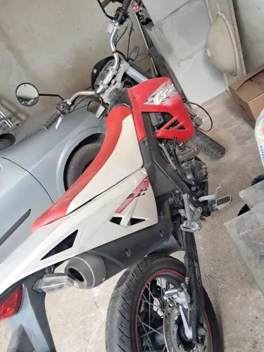 Vendo moto kasinski 150 CRZ