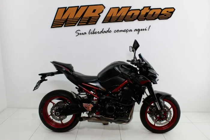 KAWASAKI Z900