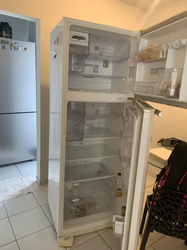 Vendo geladeira Eletrolux 500 L