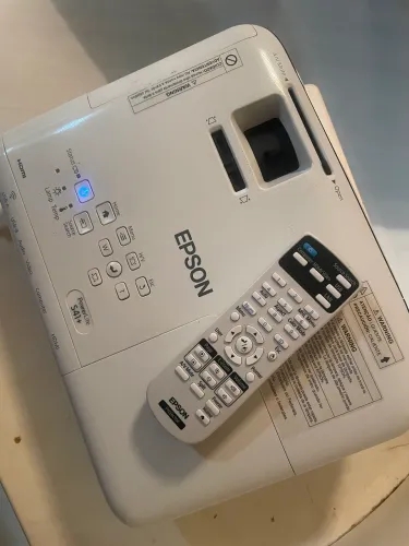 Projeto Epson Powerlite S41+