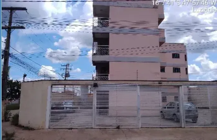 Imóvel para venda tem 54 metros quadrados com 2 quartos em Jardim Zuleika - Luziânia - GO