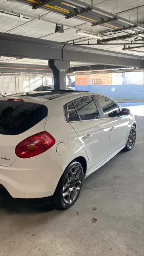 Fiat Bravo Essence 1.8 Flex 16V 5P 2014
