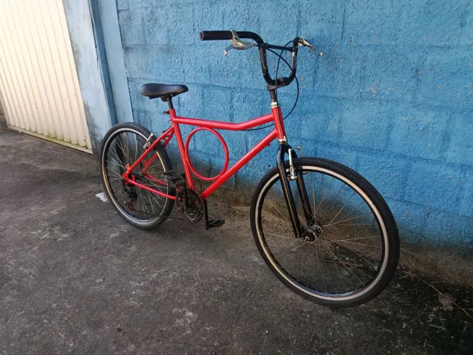 Bike monark . Restaurada.Tinta antiferrugem