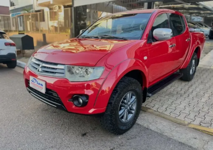 Mitsubishi L200 Triton HPE 3.2 CD TB Int.diesel AUT 2015