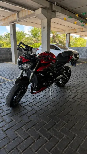 Triumph Street Triple 765 RS 2024
