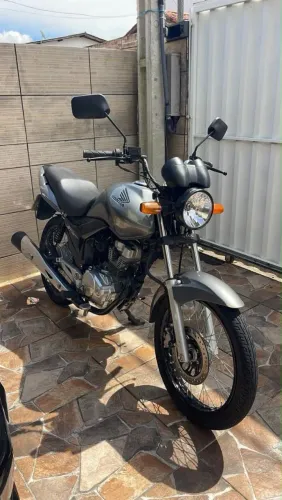 Fan 150 impecável