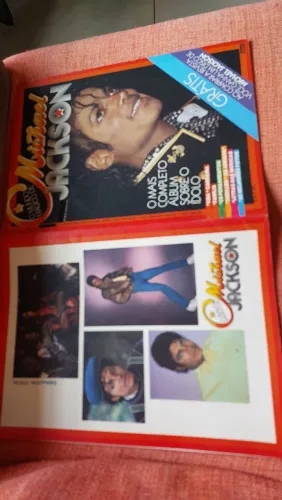 REVISTA MUNDO MÁGICO MICHAEL JACKSON SEM O COMPACTO LP VINIL SÓ VENDA NÃO TROCO POR NADA