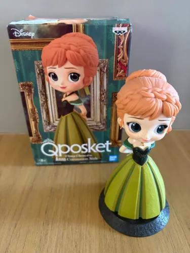QPosket original Disney Anna. Apenas retirado da caixa. Item de colecionador.