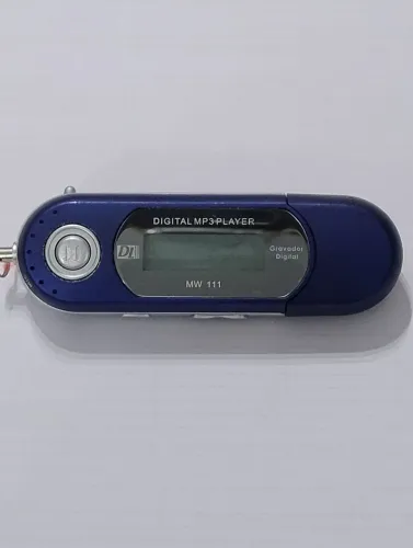 MP3 player com capinha funcionando perfeitamente. Para colecionador 