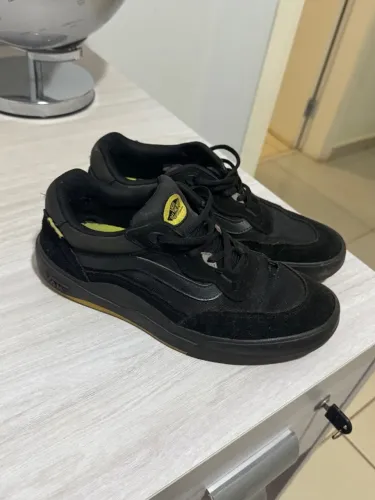 Tênis Preto Casual Vans