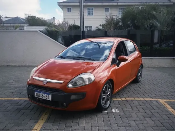 Fiat Punto Attractive 1.4 Fire Flex 8V 5P 2015