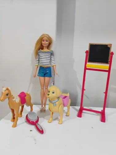 Barbie lote (ler descrição)