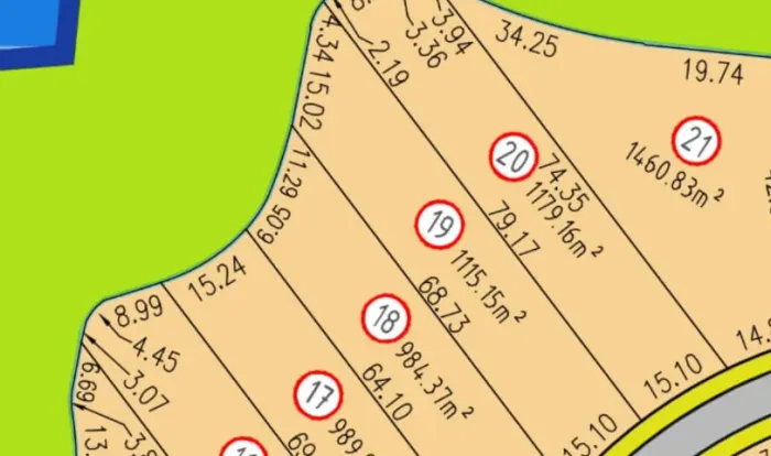 Oortunidade! Lote de 1.115,15m² com fundo para o lago