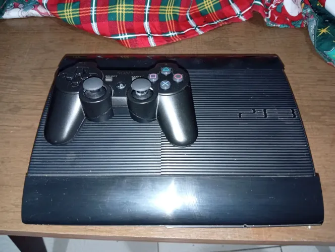 PS3 Super Slim 500GB + Controle + 16 Jogos Originais