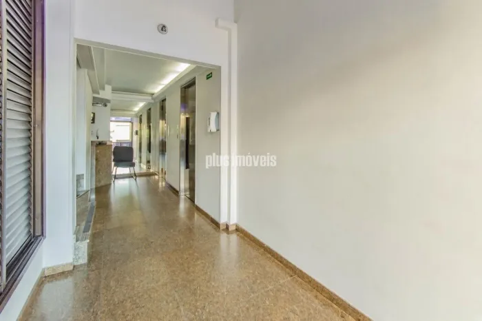 Conjunto Comercial de 70 m² com Recepção, Cozinha e Ar-Condicionado
