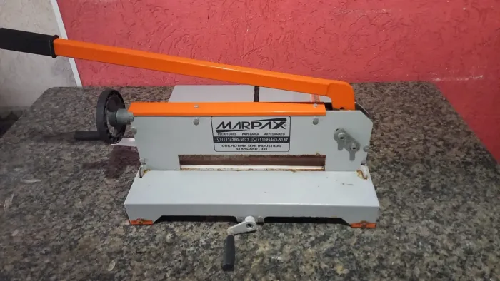 Guilhotina Semi Industrial 34cm Gex-340 S/mesa Marpax vendendo urgente