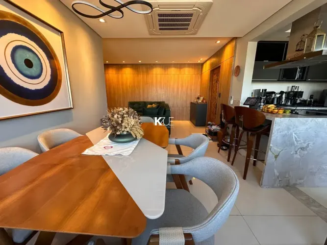 Excelente apartamento de 3 dormitórios, próximo ao Parque de Coqueiros, Florianópolis - SC