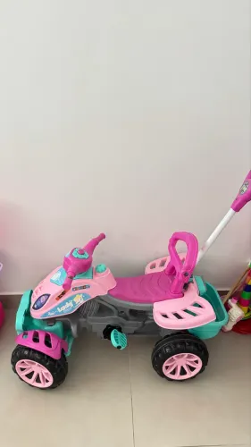 Carrinho de passeio de bebê