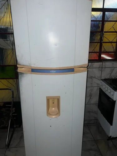 Geladeira consul