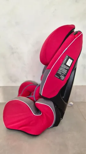 Cadeirinha Cosco Vermelha 36 Kg