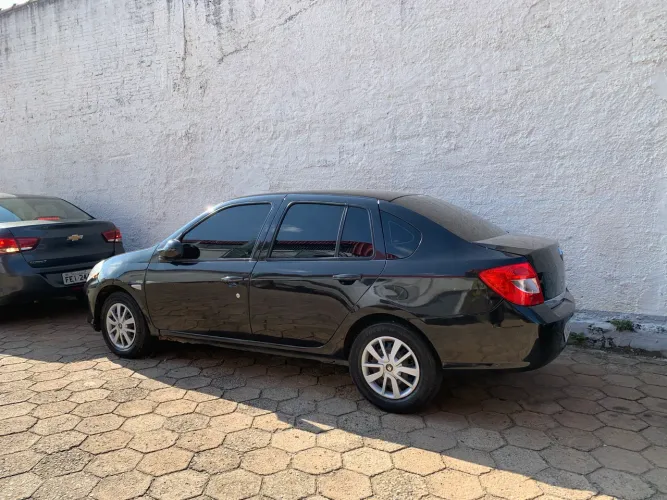 Renault Symbol Privilège Hi-flex 1.6 16V 4P 2013