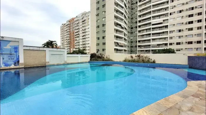 Conforto e Conveniência: 2 Quartos com Suíte e Infraestrutura Total a Passos do Shopping C