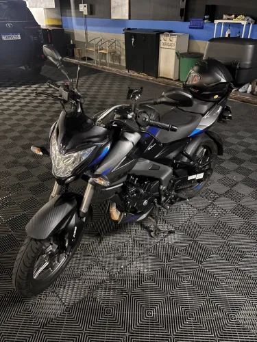Bajaj Dominar 200