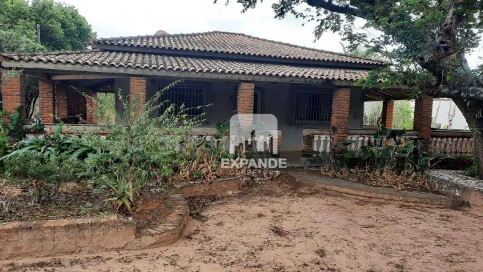 Rancho com 3 dormitórios à venda, 196 m² por R$ 400.000 - Alvorada de Barra Bonita (Vitori