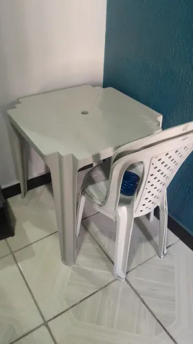 Mesa com cadeiras