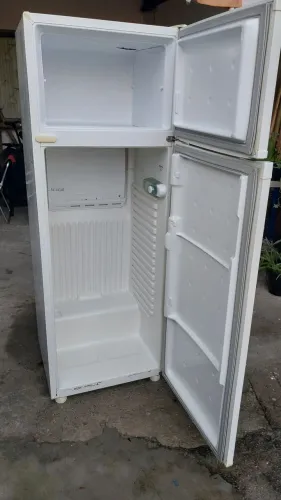 Geladeira Consul CRD36 334 Litros Funcionando | Transformador Incluso. Entrego em Floripa