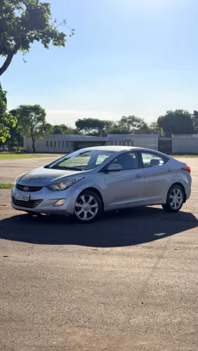 Hyundai Elantra GLS 1.8 16V Aut. 2012