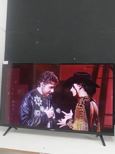Smart Tv Semp Tcl 43 polegadas Sistema Android comando de voz