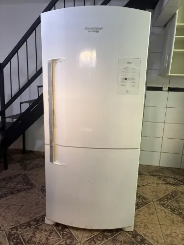Geladeira Brastemp inverso só funciona o congelador